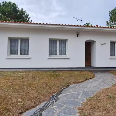 Maison Confort Avec Jardin, à 1km De La Saint-Hilaire-de-Riez