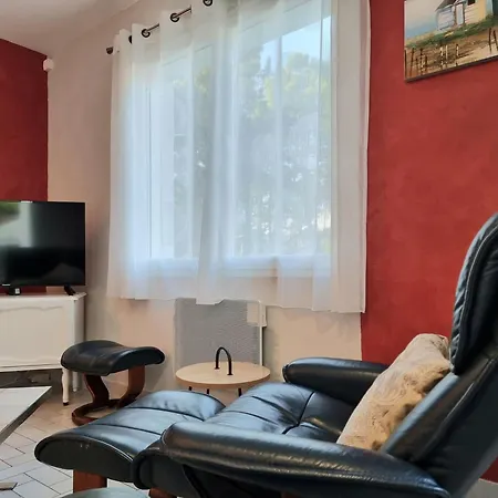 Maison Confort Avec Jardin, A 1km De La *