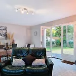 Hébergement de vacances Maison Confort Avec Jardin, à 1km De La *