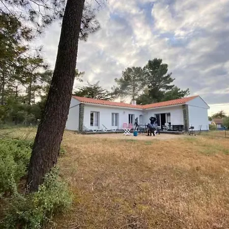 Holiday home Maison Confort Avec Jardin, A 1km De La *