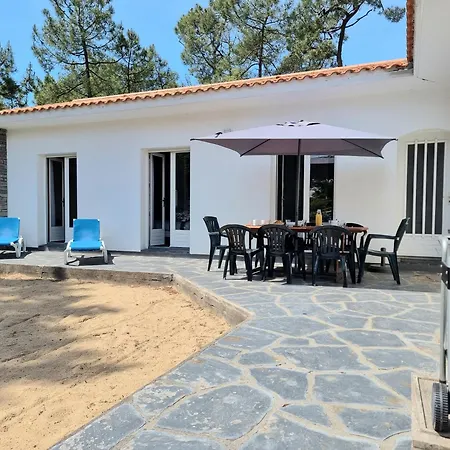 Hébergement de vacances Maison Confort Avec Jardin, à 1km De La Saint-Hilaire-de-Riez