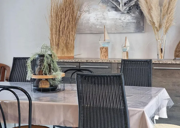 Hébergement de vacances Maison Confort Avec Jardin, à 1km De La